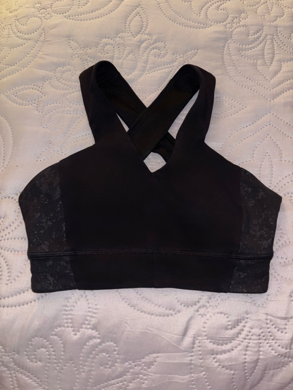 Lululemon Athletica Black Cross-Back Lace-Trim abstract grey design bralette